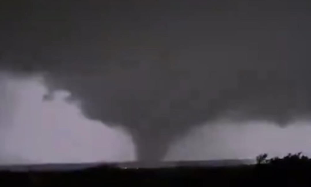 Ardmore tornado, 27 April 2024 — supplied Reddit image