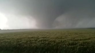 Chapman tornado, 25 May 2016 — video still