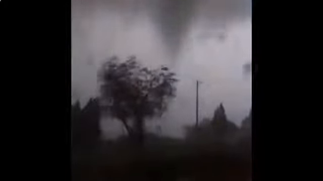 Gerbépal tornado, 13 May 2015 — video still at 0:05