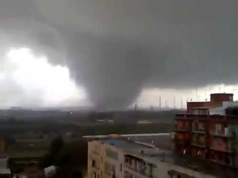 Taranto tornado — 28 November 2012